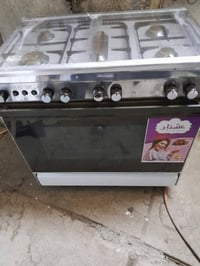 طباخات • نضيفات