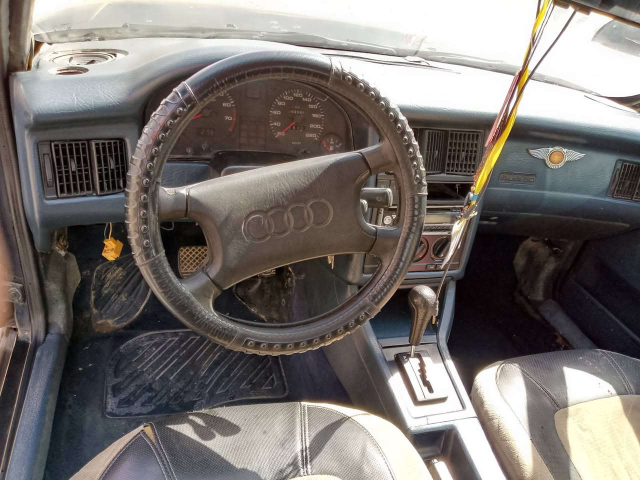 من رخصه الادمن اودي 91مشروع وطني انبار انكليزي محرك بي خيط بخار خفيف الكير خير من الله صدر نص عمر اطارات قبل شهرين طخم والسيارة نعمه حلوة خير من الله عارضه 27 وبيه مجال قليل للاستفسار ***********
