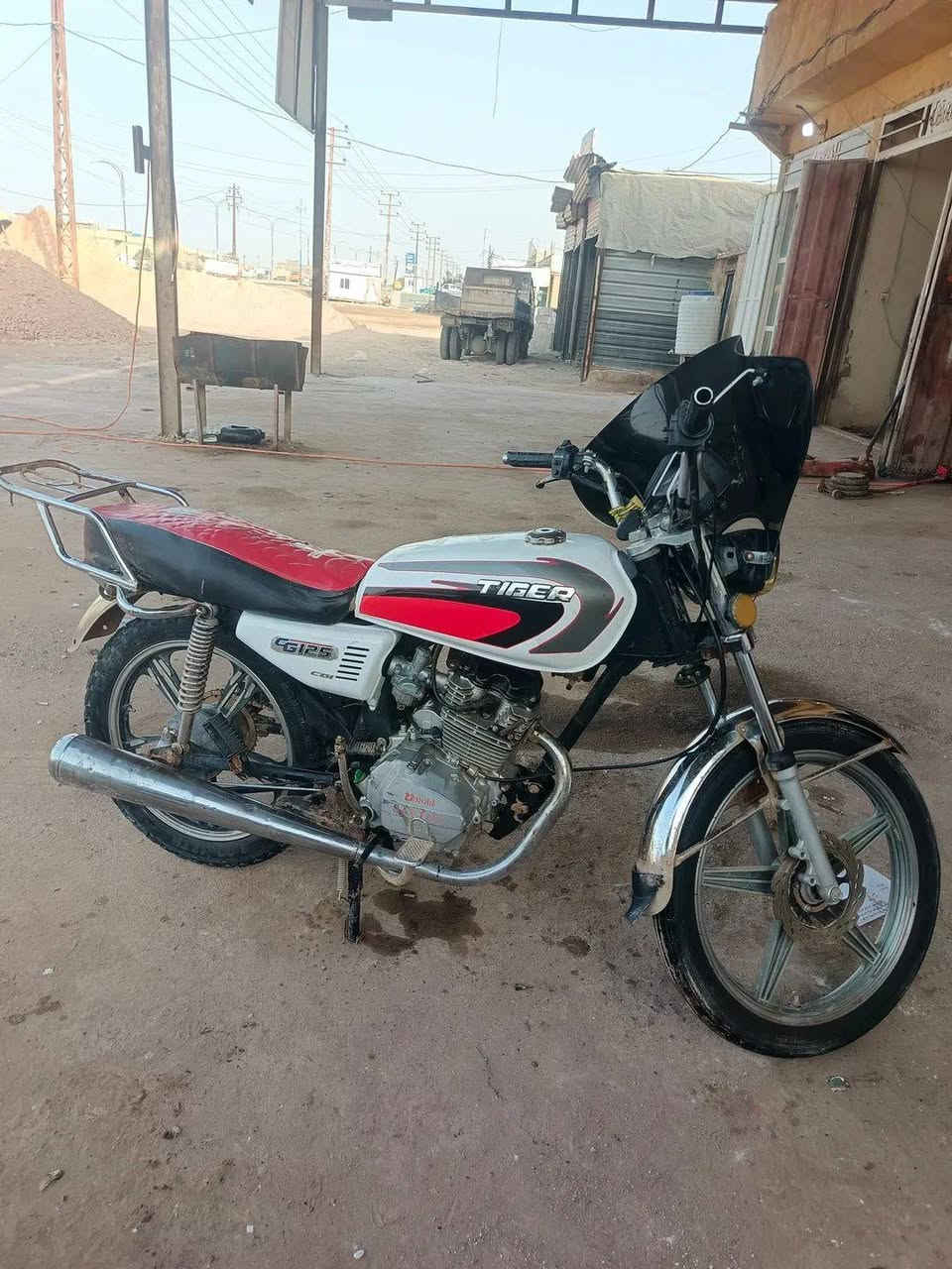 دراجه للبيع 5 كير ك كلك
سعر 325

***********. مكلف بل نشر لاتراسل
