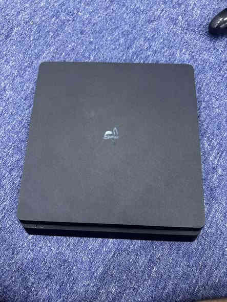 بلي فور سلم للبيع مستعمل اونلاين اصلي ما مفتوح ولامبدل بي اي شي ملحقاته اصليه وكامله لوكاته اصليه وبي
3 يدات ثنين يشتغلن وحده لا وبي 3 حسابات بلي ويا قرص جي تي اي 5 وياه بتل فيلد 1 عربيه + دستني 2 + فيفا 25 بس مو كامله + فول قايز + ببجي + +اوفرواتش + ذا كرو 2 + انشارتد 4 + انشارتد الارث المفقود + رزدنت ايفل 2 ريميك + فورتنايت + بيس efootball +روكت ليق وبي حسابين روكت ليق قويه وحساب بيس قوي وحساب جي تي اي 5 اونلاين قوي
سعره ٢٥٠ 
مكاني ياسين خريبط
للستفسار واتساب
***********
