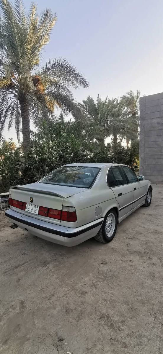 السلام عليكم من رخصة الأدمن.
بي ام 525 مسكر فانوس مديل ١٩٩٠كير اوتوماتيك مكينة وكير مشروطات سيارة حلوة وناعمة حدادية جديدة ويل خليه ١٦

رقم بغداد مداور ماعليها غرامات مكاني النجف سعر ٣٨ وبيها مجال اتصل وتدلل. ***********
