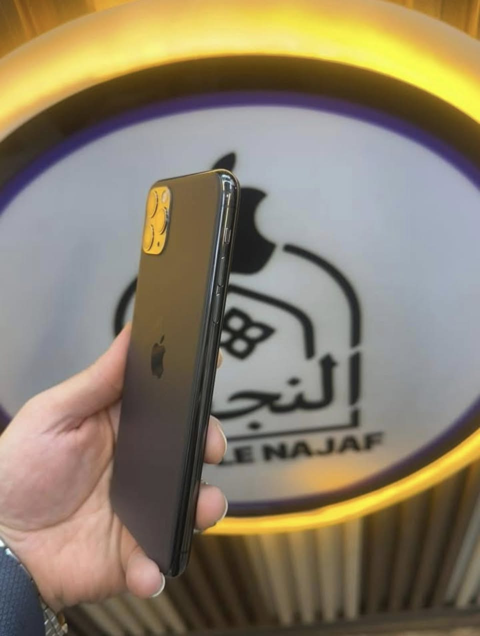 البيع ايفون 11 برو ماكس البيع السعر 250 وبي مجال قليل امبدل شاشاه اصليه والكامره الاماميه شويه بيها هزا المكان كربلاء باب اطويريج


**إذا كنت صاحب هذا الإعلان وتريد حذفه لأي سبب، رجاءا أرسل رسالة إلى الدعم الفني**