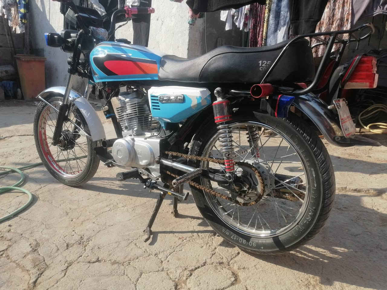 سلام عليكم دراجه ناما شلامجه اصلي مديل 20 رقم وسنويه مكينه مديل 25 امبدل بيه بس ولفات دراجه خير من الله اروح بيه لشغل وارجع للبيت لا تعبانه ولا شي السعر مليون وبيها مجال مكاني واسط مركز مدينه حي الحكيم خاص مفتوح هاذ رقمي *********** بي بس واتساب فقط الشراي حيا الله
