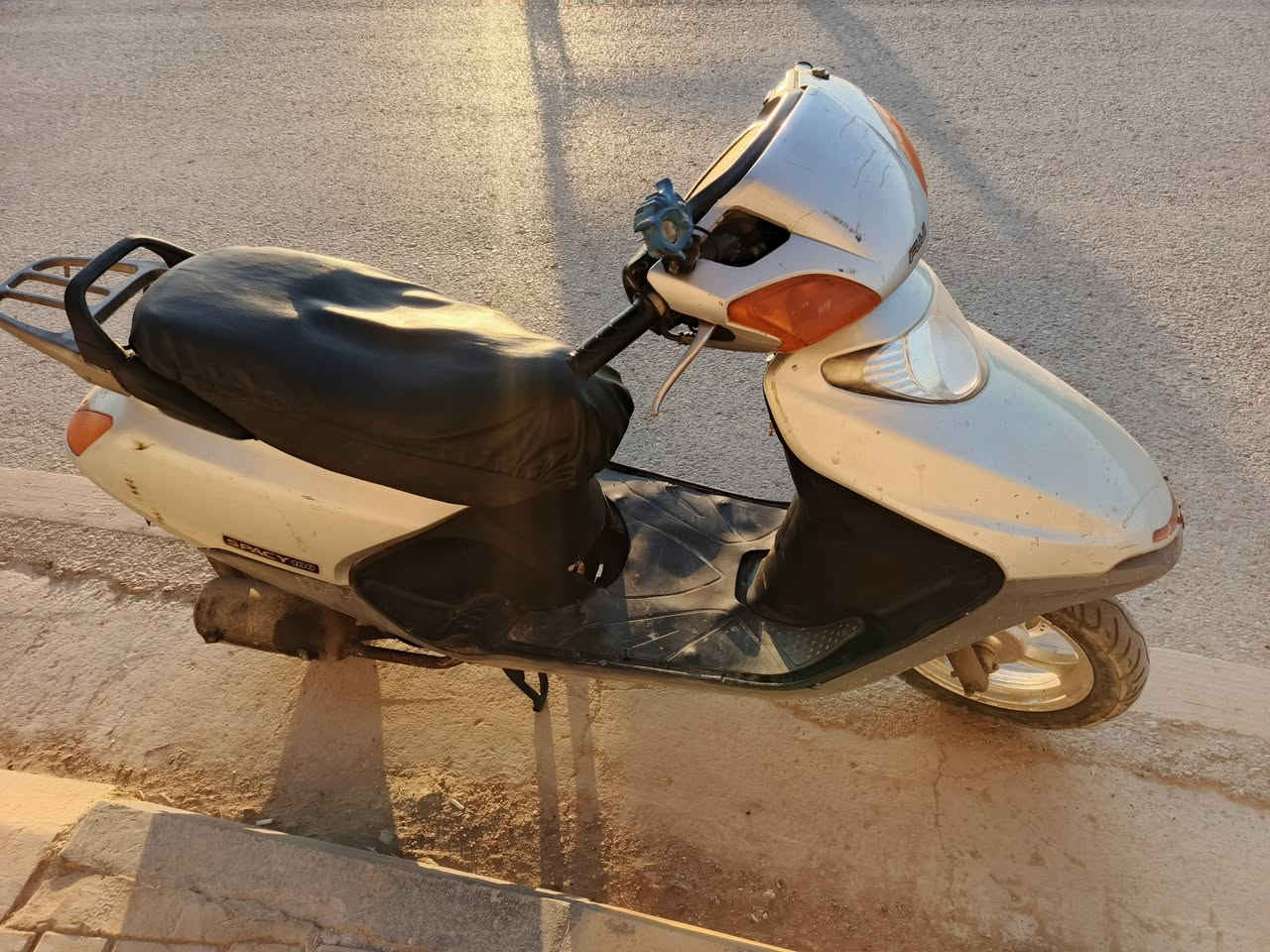 دراجة سبيسي ماليزي
السعر 360 
العنوان كوت ناحية شيخ سعد
رقم الهاتف ***********
