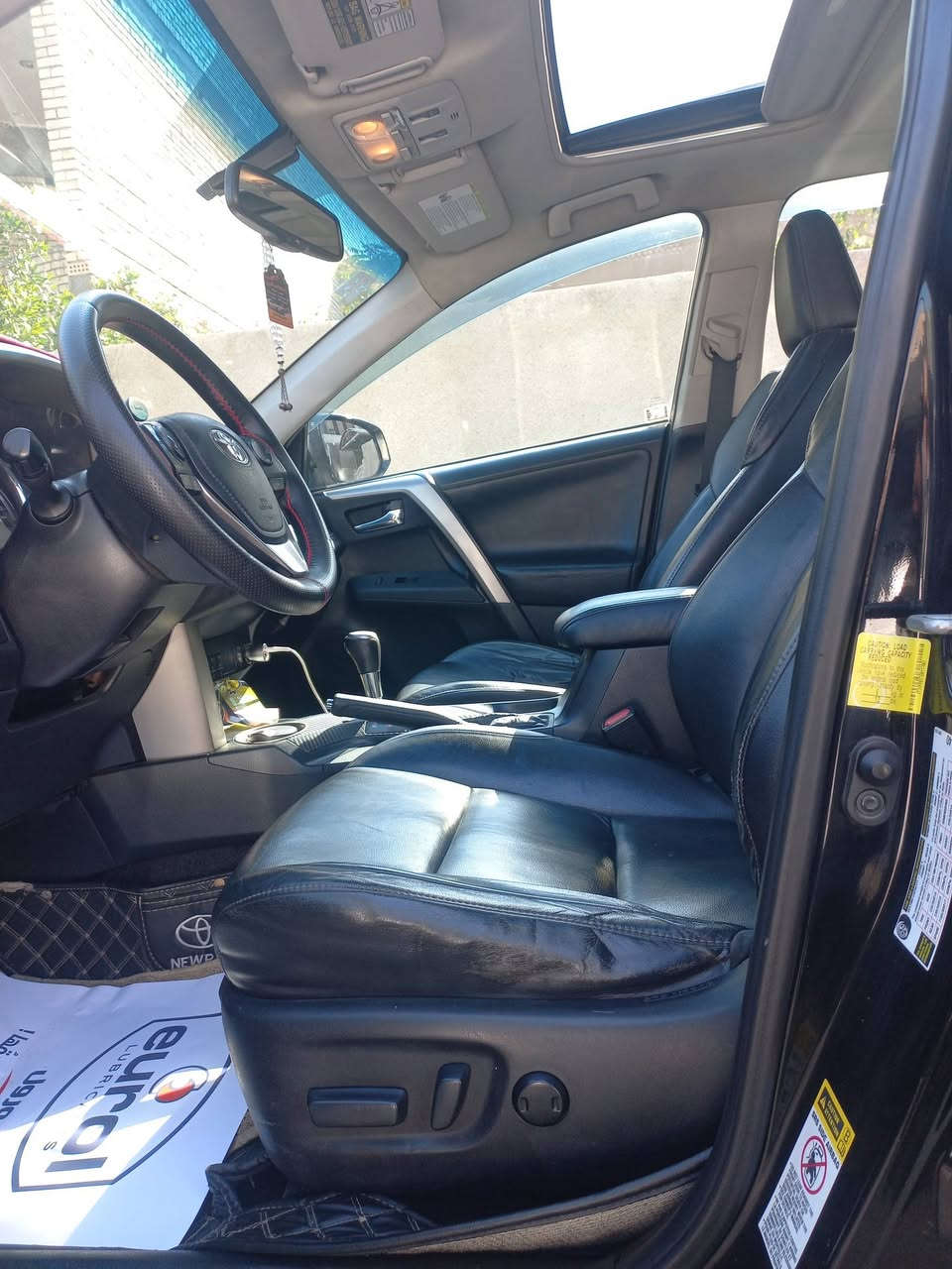 السلام عليكم للبيع مستعجل تم تنزيل السعر ١٢٥٠٠$  راف فور  فول مواصفات  موديل  2014 صور الحادث بالمنشور والسونار  السيارة مابيه اي نقص ٣قطع صبغ  مكان السيارة بغداد  تحويل ثاني يوم السيارة بأسمي رقم بغداد 
للتواصل ***********
