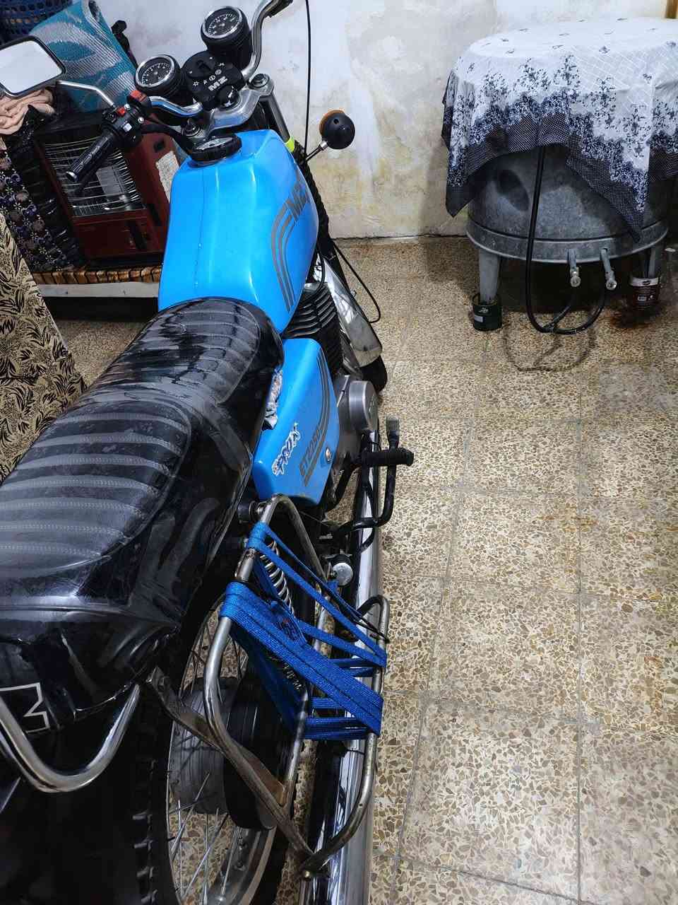 مطار للبيع سايس واحد السعر رقم انجليزي هزه وسنويه جديده سعر 3250 ***********
