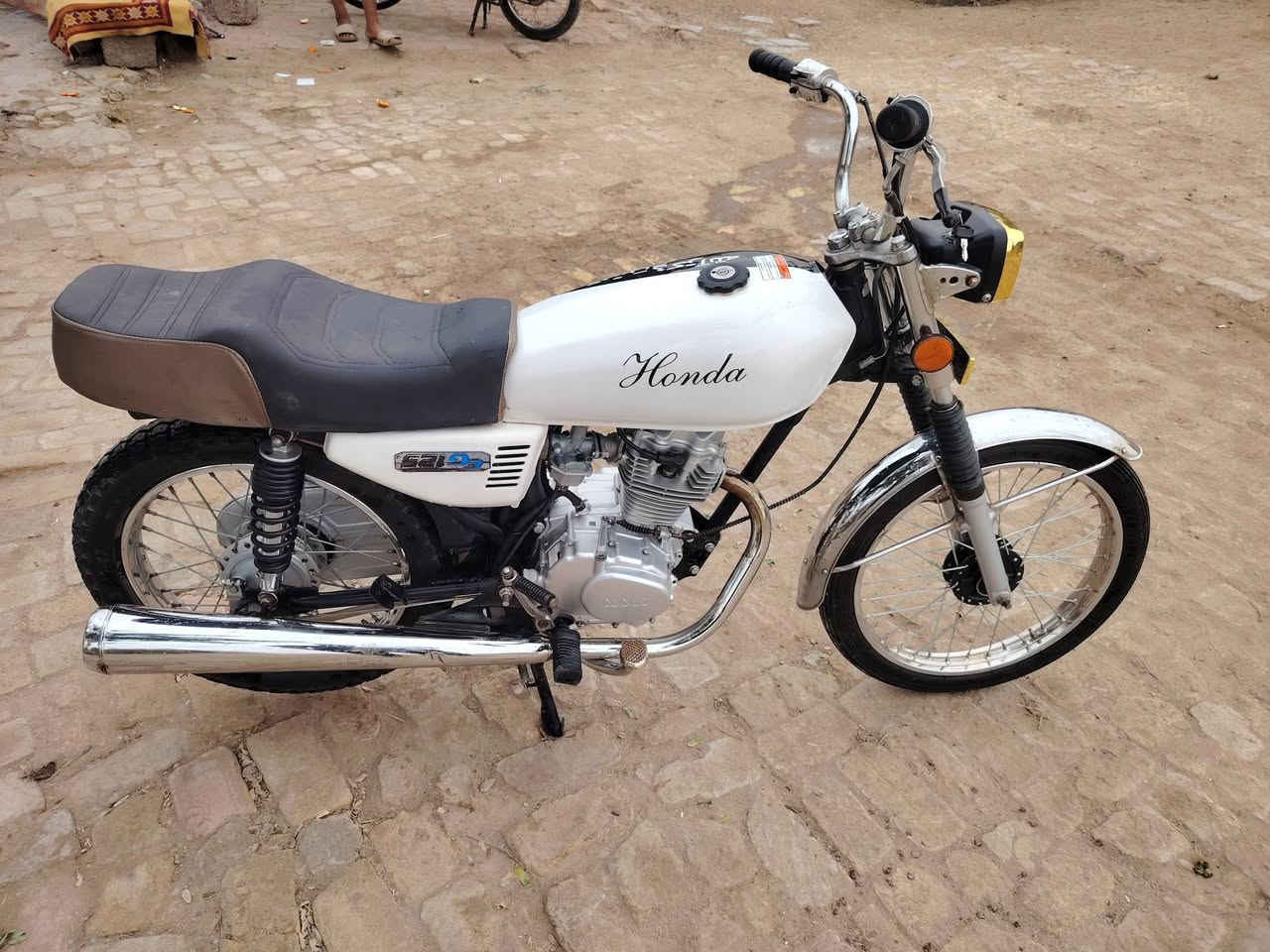 دراجه نامه للبيع بدون وراق مكفول عشرين هاذ رقمي ليريده يتصل  *********** سعر ب٦٥٠ بيه مجال حك جيه
