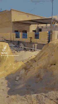 يا الله سلام عليكم اخوان خلفه بناء شغل درجه اولى تسليم مهندس أخذ قطعي وعل دبل ولا يوميه شغل مساطر نشر قالب اشتغل طابوك اصفر و احمر وثرمستون وبلوك احمر الاتصال ***********
