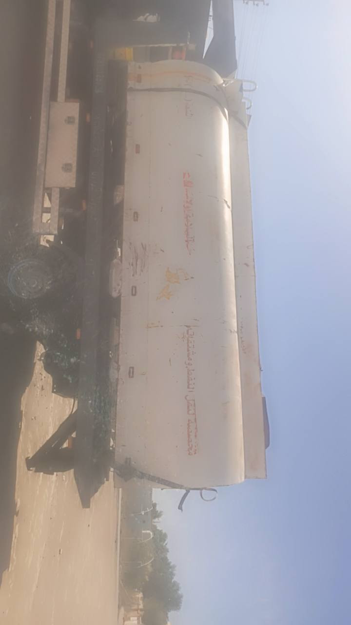 تانكي ثقيل عشر تلاف التر نضيف مامتواجد ماسنجر. فقط تصال ***********
