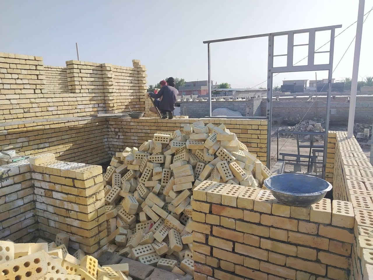 علي الخالدي للعقار وللمقاولات
***********
