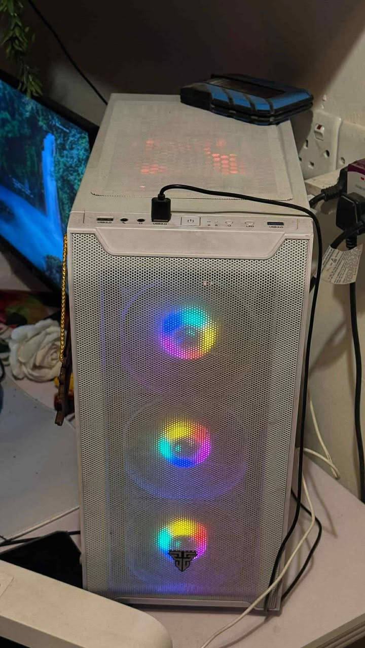 القطع فقط للبيع
السعر يمكم 

المعالج ￼I5 11400F

الكرت RTX 2060 /6G 2FAN براند GALAX

رام 16  بسرعة 3200 براند كورسير (8×2)

بور 650 واط براند ثير ماتك

بورد B560M-D pro براند كولر فل

كيس بي 4فانات RGB براند فانتك


**إذا كنت صاحب هذا الإعلان وتريد حذفه لأي سبب، رجاءا أرسل رسالة إلى الدعم الفني**