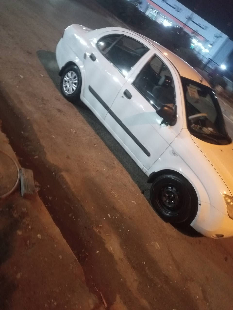 سلام عليكم سيارة طيبه مكفوله كفاله عامه موديل ١٣ سيارة جاهز للخير سعر ٤٧وبيهة مجال قليل  سيارة بسمي تحويل ثاني يوم مو شراي ويعلق سمع حجاي مو حلووو***********
