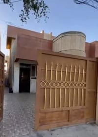 دور للايجار عدد٢   ١.مجمع الفارس السكني  القادسيه شارع الكراج  طابقين ...