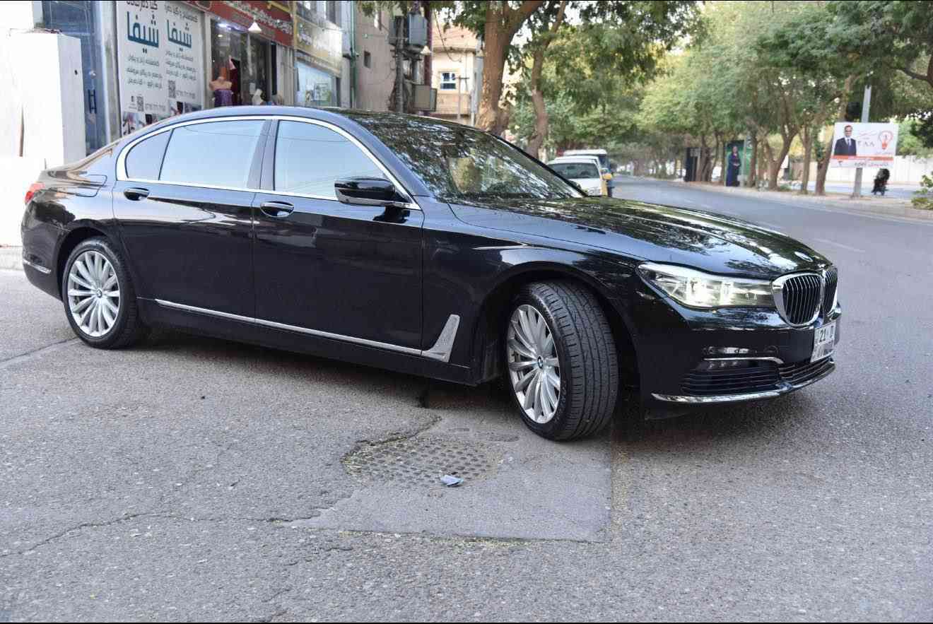 بي ام 2017 حجم 740li فور ويل جكات
وارد امريكي كلين تاتيل 
فقط باردين صغار 
ماشي 165 الف كيلو 
مكينة 6 سلندر b58 توين توربو 
استيراد خاص carboncare
ثلاث انضمة قيادة داته شو 
بيبان شفط باب طويل لارج + بصمه اربع ابواب + صندوق چلاق + خزن ميموري
كشن تبريد تدفئة
بنوراما + خمس بردات جانبيه و وخلفيه
ماوس تحكم+ خزن مقاعد 
شاشه كبيره بدون مسج مع نظام ملاحه
كاميرات دواره 360 مع حساسات ورادار
مقاعد جلد كهرباء مريحه + تدفئه مقاعد وستيرن + شفتات ستيرن
اظاءه led حديثه.. اناره محيطيه عديدة الالوان
تحديد مسار و سرعه
نظام ترحيب + اوتو هولد و اوتو ستارت و نظام carplay
باقي مواصفات هم هواي
گير ومحرك مكفولات شرط الفحص
سنويه جديده لغاية 2030

السعر 28,800 $

للإستفسار أكثر *********** كالار, السليمانية
