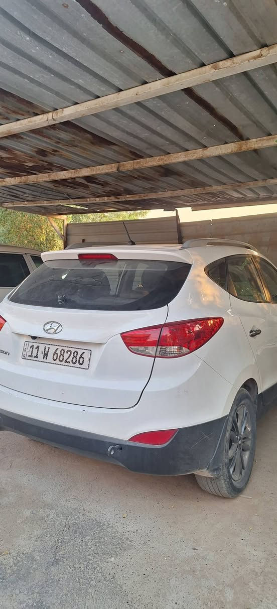 من رخصه الأدمن...سلام عليكم توكسان  للبيع ٢٠١٥ مكفوله مال بيت سعره ١٥٨ ورقه  بيه على كد شبر مربع اصل طلقه ناريه بالقماره والصدر الخلفي نص عمره  .رجاءا المو شراي لا يتصل السياره مال جناي مو بياع شراي ولحد يكسر بالسعر تحياتي للجميع😊😊


**إذا كنت صاحب هذا الإعلان وتريد حذفه لأي سبب، رجاءا أرسل رسالة إلى الدعم الفني**