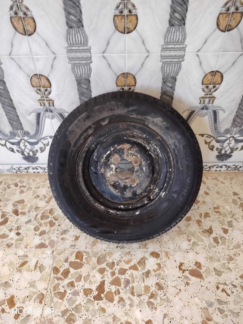 سلام عليكم ورحمة الله وبركاته

تاير سايبه البيع جولبس نضيف شراي يجي خاص


**إذا كنت صاحب هذا الإعلان وتريد حذفه لأي سبب، رجاءا أرسل رسالة إلى الدعم الفني**