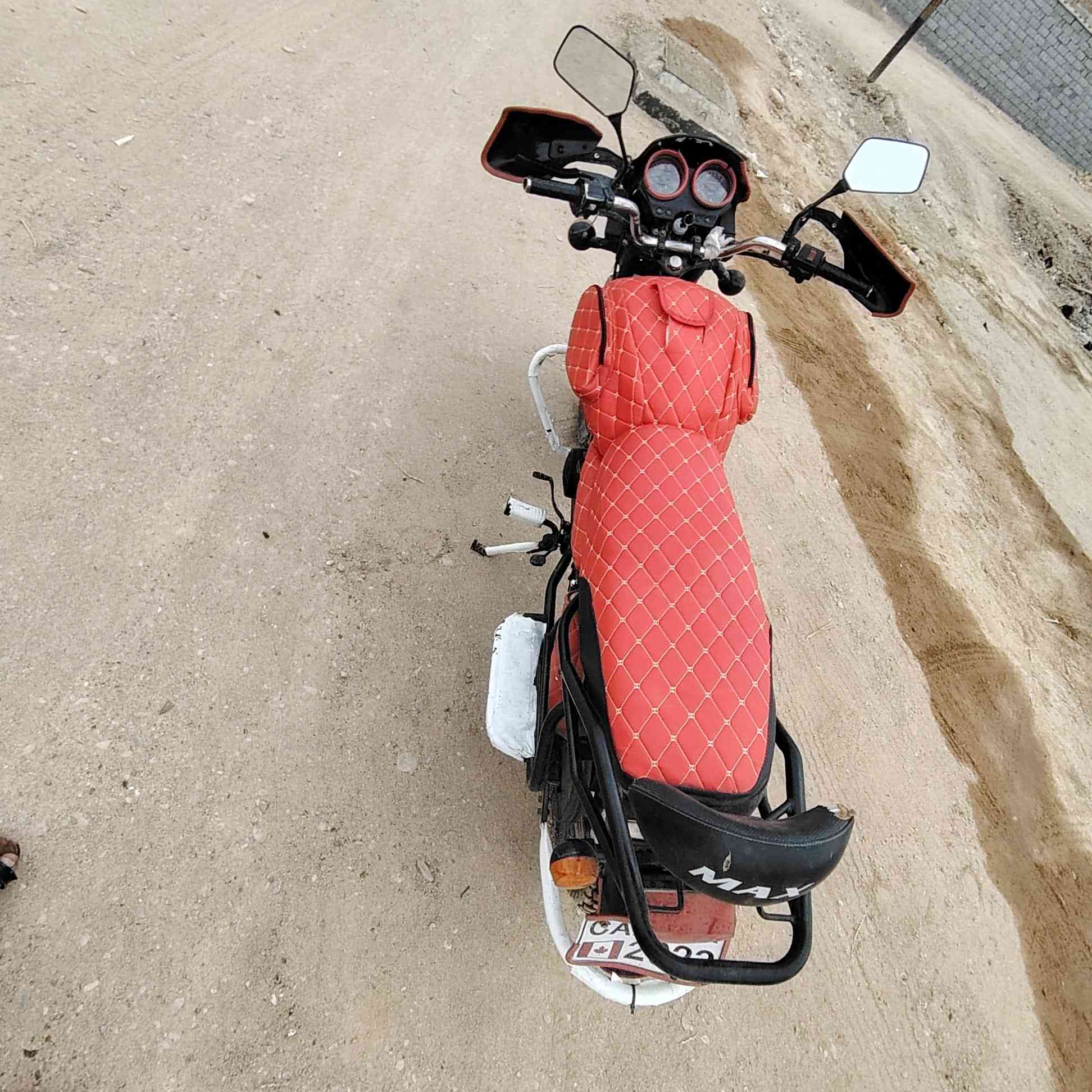 سلام عليكم دايون للبيع اوراق صولي موديل2020 نظيفه كلش كهربائيات شغاله كلها ما ينقصها اي شيء دراجه خير من الله
العنوان الناصريه قضاء الاصلاح السعر واحد و100 قفل الاستفسار*********** واتساب مفتوح
