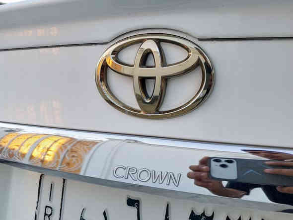 السلام عليكم للبيع فقط تيوتا ماجستا 2005 تحوير نجف سياره فوك وجوه يسره بلاد محوره يدات تحكم مشط حداديه كله نجف فقط دشبول امارات باقي مواصفات المجستا معروفه 1/1 هاي سياره ماشيه 23الف حقيقي زيرووو 5دكم 3قطع بردات 3قطع تبريد مكينه 8سلندر 
جلد وثلاجه وجاهزه من تبريد وتدفئه وحداديه تخم تاير ويل كروم بلادي للعلم سياره وكاله فقط مزاد دوله مبايعات رقم ذي قار وكاله باسم المشتري مباشر سنويه 2029  لاستفسار*********** ناصريه ،شطره
