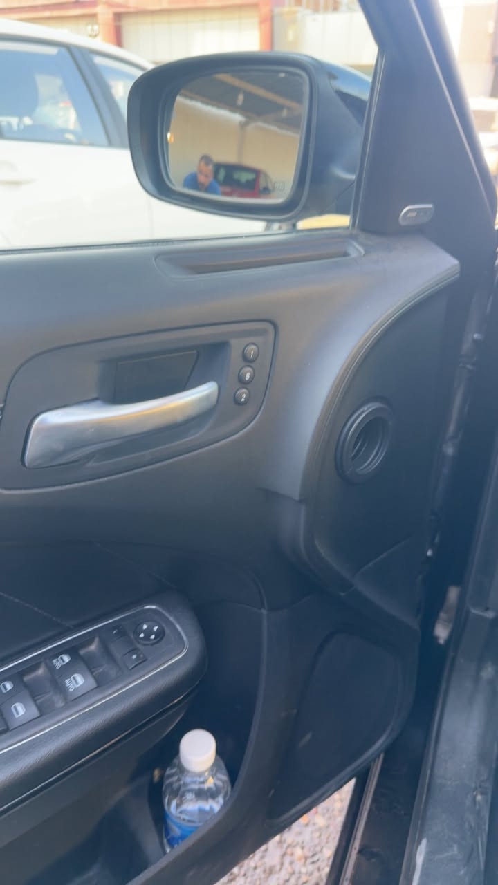 جارجر 2023
ماشية 16
فول بدون فتحة
تبريد كشنات وميوري
رادار 
اضاءة ترحيب
دعامية صبغ فقط
بدون ايرباك
بدون دواخل
السعر 25500$
رقم بغداد
***********
