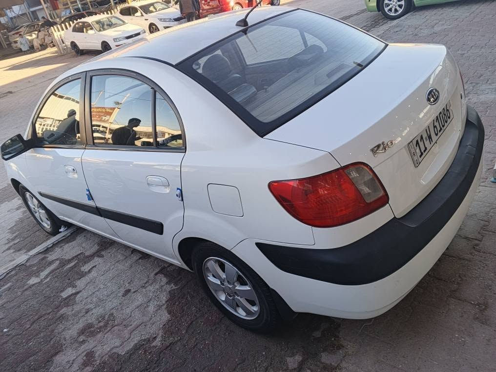 السلام عليكم ريو 2009 سعر 95 بيهه مجال 
سيارة بيه دور مال الجاملغ فقط مكفوله محرك 1600
العنوان النجف رقم بغداد رقمي *********** النجف, العراق
