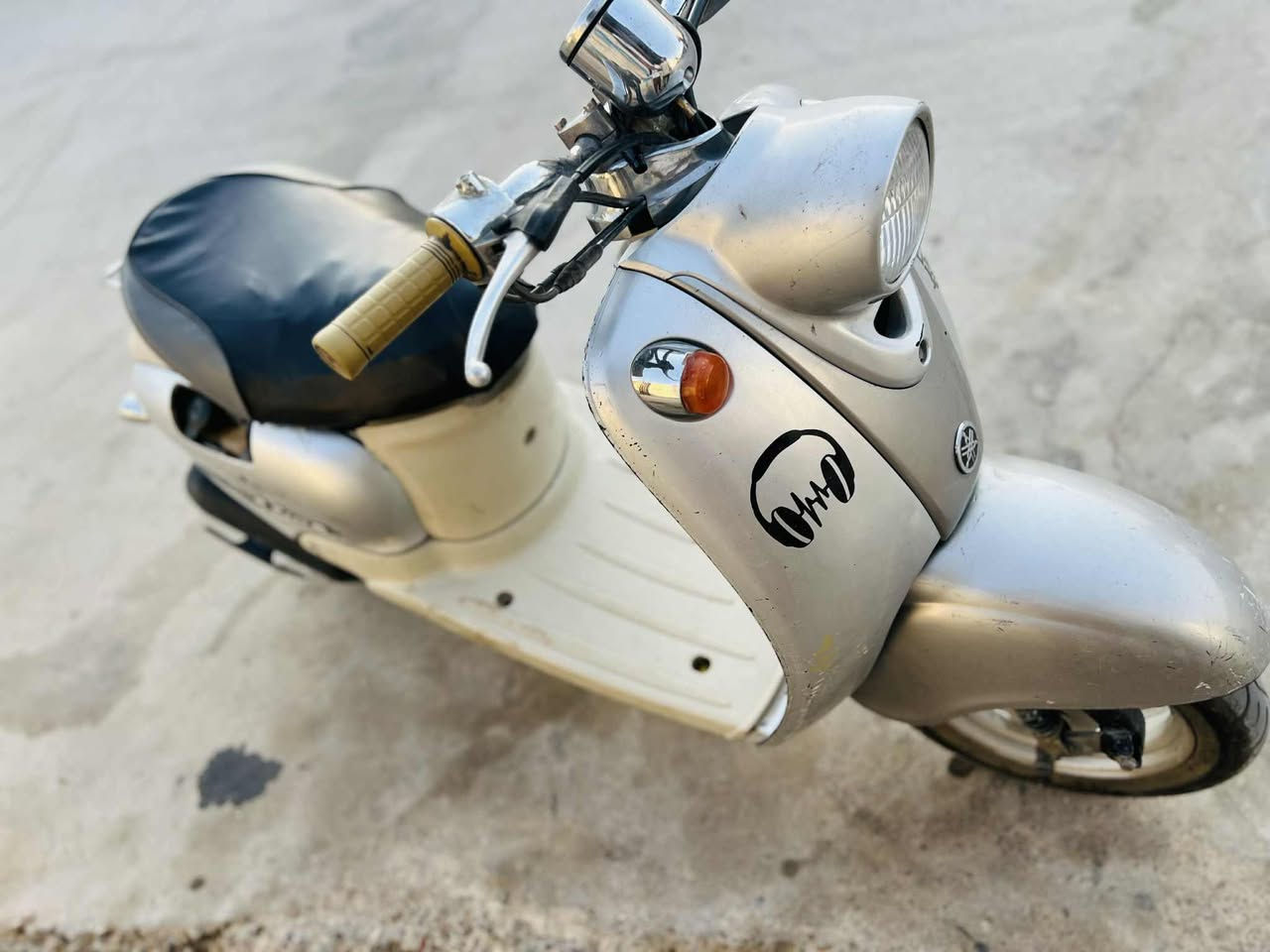 السلام عليكم عبد الحليم نثيه للبيع كابريته بلادي شلعه فول ربع ما تصرف عليها بل شرط السعر (350) وبيها مجال (***********)للاستفسار
