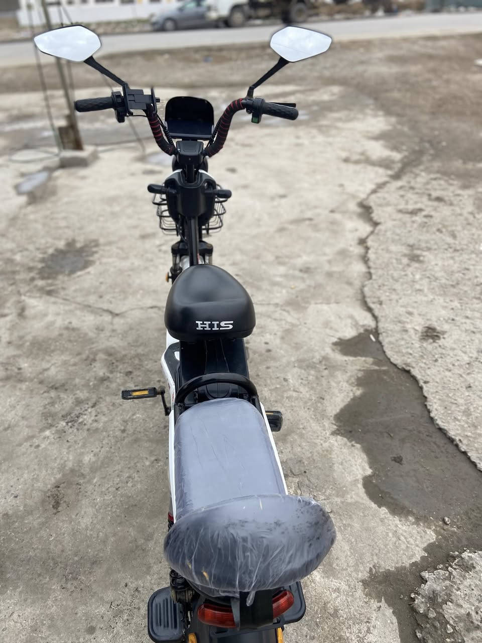 السلام عليكم دراجه شحن جديده كلشي شغال ما بيها نقص برغي اربع سرع تايرات جدد بطاريات جدد موديل ٢٠٢٥السعر ٣٢٥وبيها مجال للطيبين مكاني زعفرانيه شارع المعهد ***********
