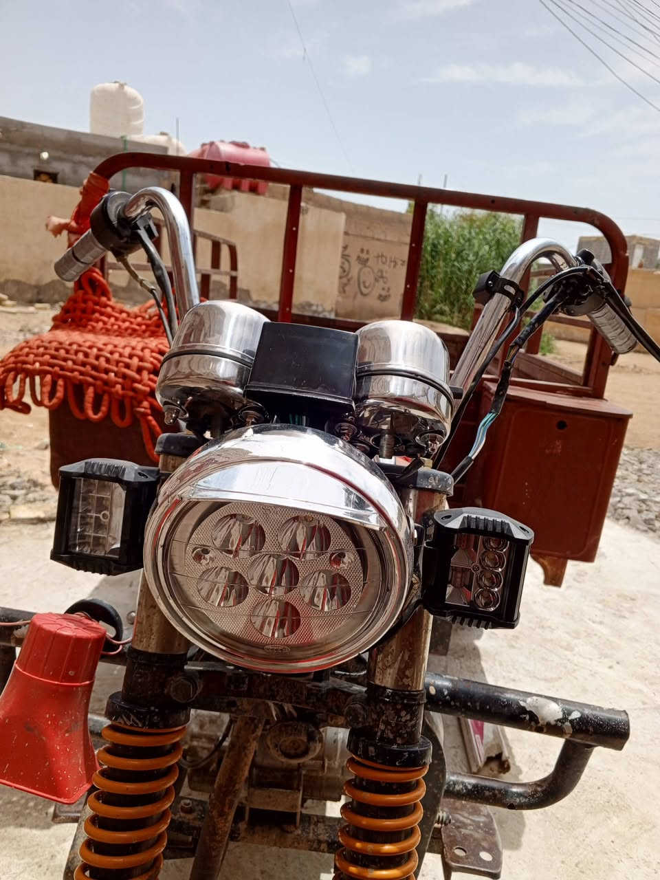 ستوته ادوات للبيع موديل 15 جاهزه مل كلشي مكينه ما صارلها فتره مشدوده وناعمه وكهربائيات كلها شغاله تشتغل سلف ومكفوله عشائرياً شراي تفضل خاص مكاني قلعة سكر منطقة عگيل.


**إذا كنت صاحب هذا الإعلان وتريد حذفه لأي سبب، رجاءا أرسل رسالة إلى الدعم الفني**