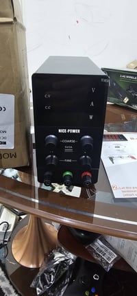 مزود طاقة مختبري • تحكم CV/CC • USB 5V/2A