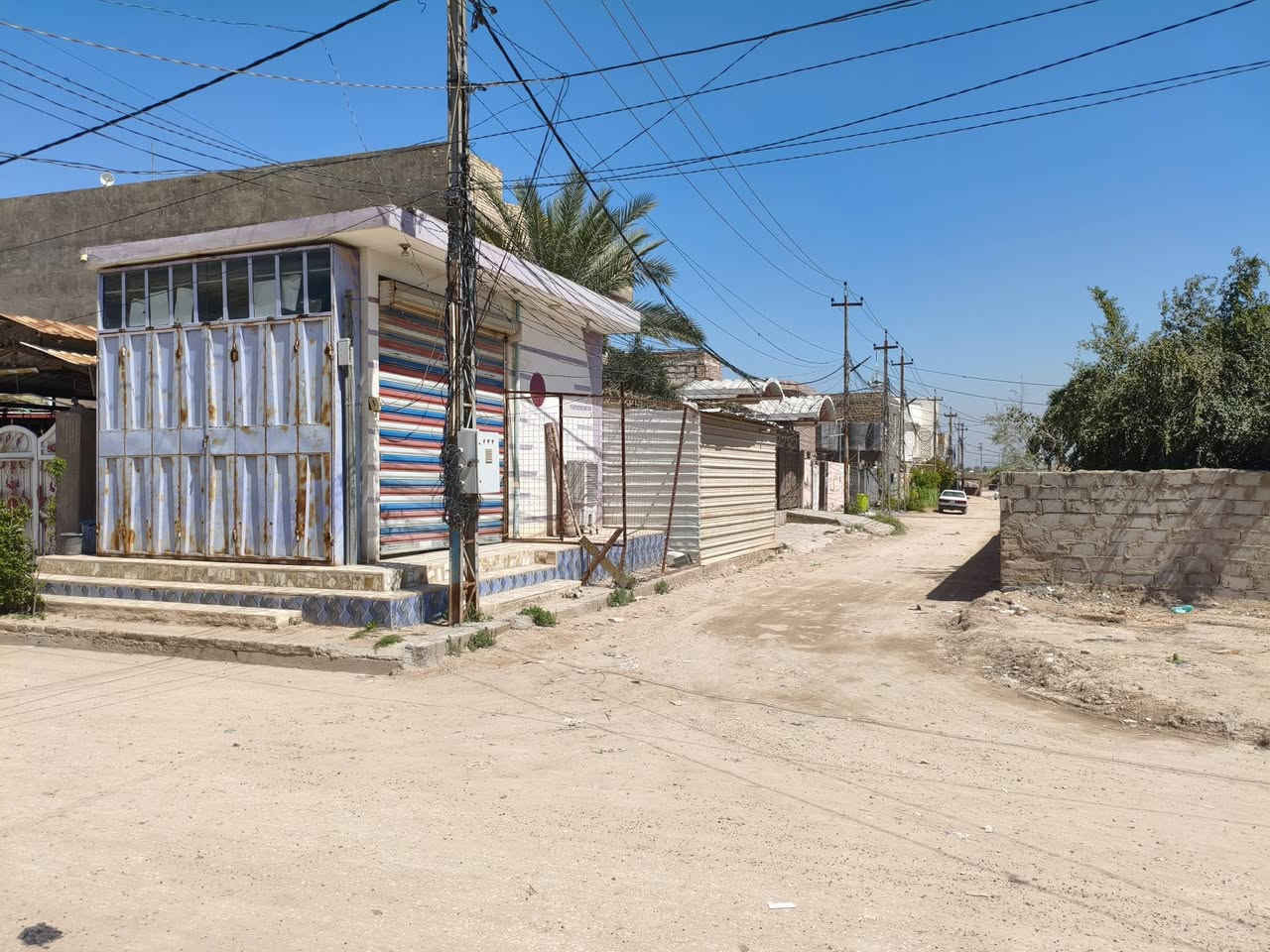 محل للايجار ركن عله شارعين مقابيل مركز شرطة شارع التانكي للاستفسار
***********
