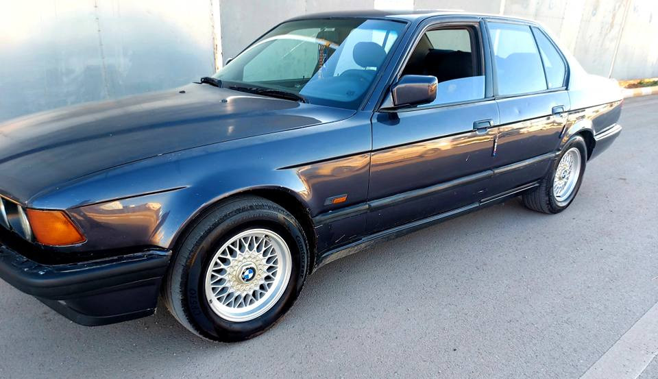 السلام عليكم ورحمة الله وبركاته BMW 🇩🇪موديل 92 حجم 735 السياره كير ومكينه مكفوله مصبوغه لجماليه وبي جراد حاليأ مكفول من الكص والخياس وضربه السياره فتحه تحويل بشرط مواصفات معروفه 4جام كهرباء تلفون فتحه 
مكانه سليمانيه او فلوجه 
لمعرفه المزيد الاتصال على الهاتف   السعر 
49بيه مجال 💸
***********
*********** الفلوجة, الأنبار
