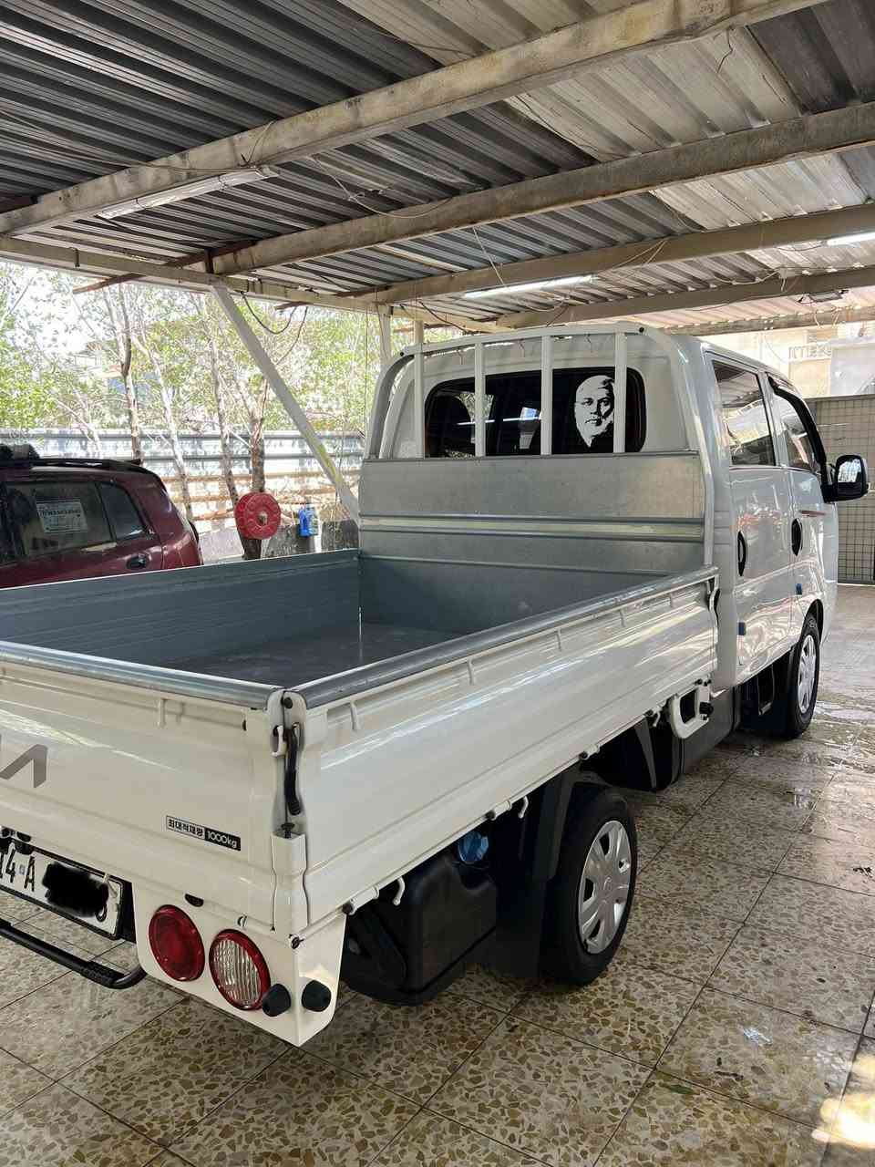 السلام عليكم 

كيا بنكو مسكر كاز 
مديل 2022 فول مواصفات 
فول وربع داخل قرميدي 
تبريد لمس رادارات اشاره بالمري 
مرايه حاكيه شاشه وكامره وحساس فول للخير واحد ع واحد 
ماشيه 27الف كارتون 
تحويل ثاني يوم رقم بصره 
كفاله عامه مكينه وكير كله كفاله 
مكاني البصره / ***********
