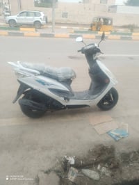 دراجه للبيع الاتصال على الرقم 07830379071