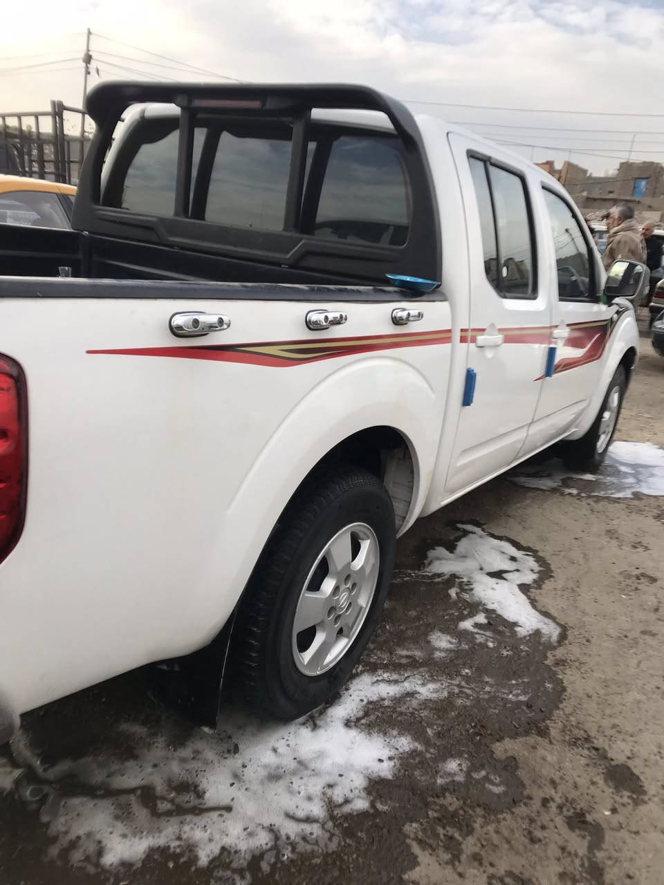 سلام عليكم نيفاره مديل ٢٠١٢sE دوشمه جديده تخم تاير دهن لكي مولي سياره مامتعوبه ستخدام شخصي بيه صبغ فقط جاملغ  نصه اثر شخوط ابيعلك على سونار رقمه مميز اربع ارقام نكليزي مكان بغداد  سعر ١٢٢غير متوفر على الفيس ***********
