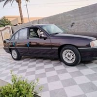 اوبل اوميكا • ١٩٩٢ • محرك ٢٠٠٠