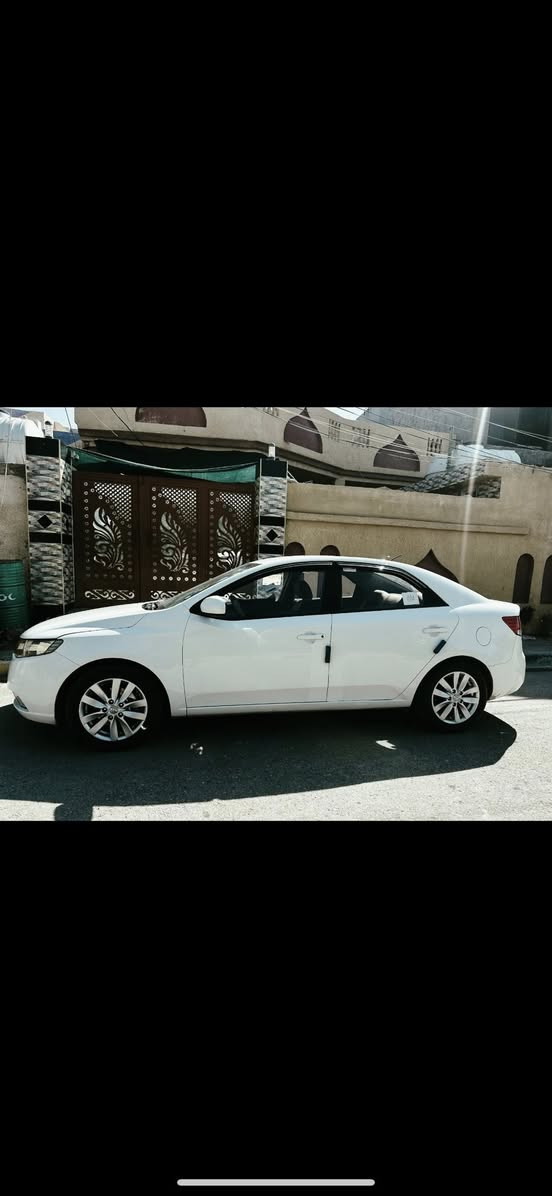 السلام عليكم
كيا سيراتو 
موديل ٢٠١٣
خليجي 
لون ابيض
بدون ضرر، بيهه رش بسيط ، موضح بالسونار
رقم اربيل 
سنوية الى نهاية ٢٠٢٧
استخدام شخصي عل كد الدوام 

ماشية/ ٢٠٠ الف وقابل للزيادة
 
مكاني  / ديالى / بلدروز 

الشراي يتفضل خاص  او عالرقم 
Whatsapp, telegram = ***********
