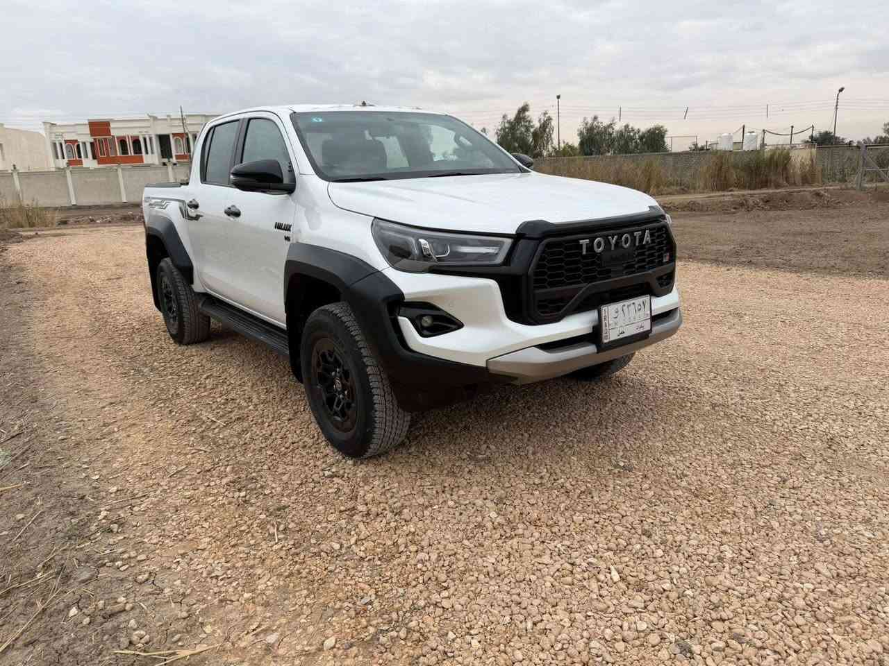 سلام عليكم بيكم جي ار فول مواصفات سيارة كفاله عامه من صبغ بارد رصعه شخط
سياره جديده موديل 2024 ماشيه 50 الف الاستفسار /***********
