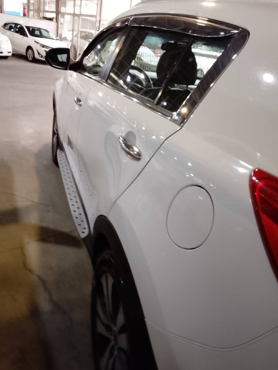 سلام عليكم كيه سبورتج خليجي موديل ١٣ مكفوله سياره جديدة بصمه تشغيل  بانوراما مري شفط تحكم ستيرن كراسي كهرباء سياره مواصفات رقم اربيل بسمنه السنويه السعر ١٥٢ بيها مجال الاستفسار *********** المكان بغداد قرب ساحه القاء
