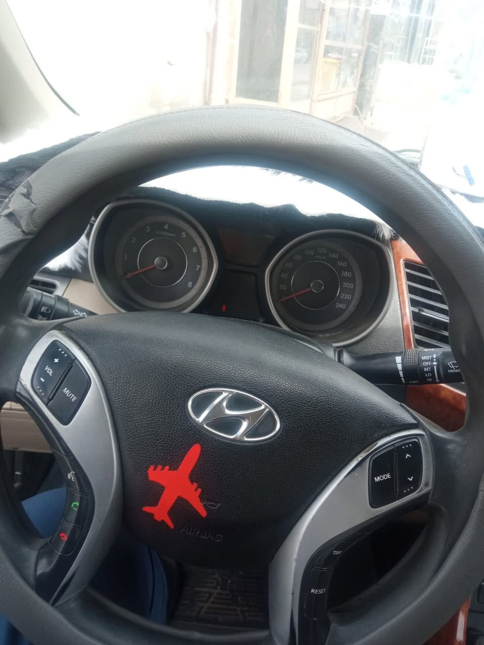 سلام عليكم...
سياره النترا موديل 2016 / مكفوله فقط بيهه شبر باب السايق صبغ/ تبريد قطعتين ورا ثلج /محرك 1600/ اشاير مريء /رقم جديد نجف السنوية تنتهي 2028 بأسمي السياره / كير سبورت/ 4 دسكات/ نظام APS مانع انزلاق / داخلة فحص جهاز الهزة / بيه خسفه بصيطه وترجع على البارد ..
السعر 125 وبيه مجال … للأستفسار ***********
