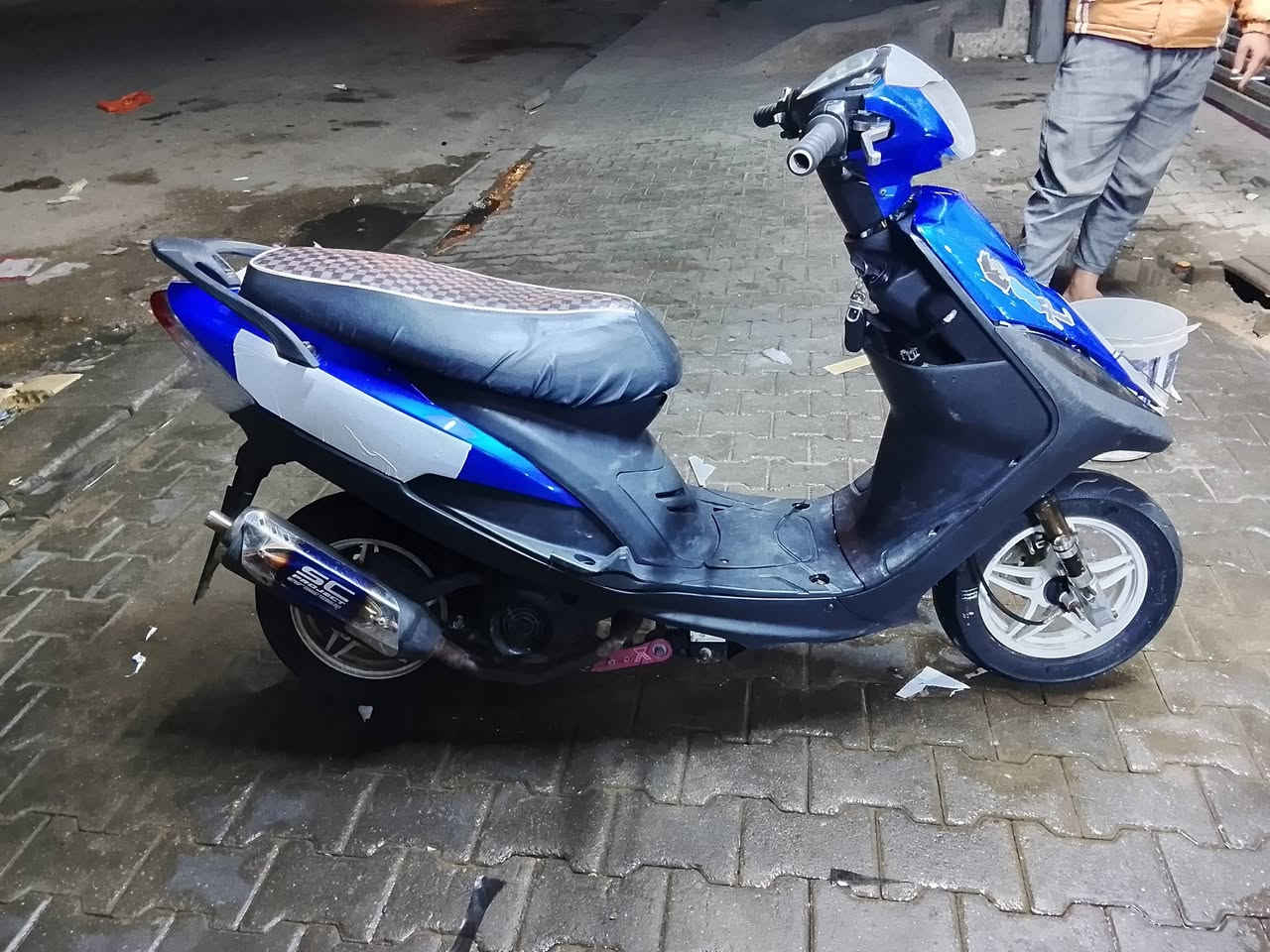 سلام عليكم  دراجه ماكس عدله للبيع مكاني نجف الرقم ***********
