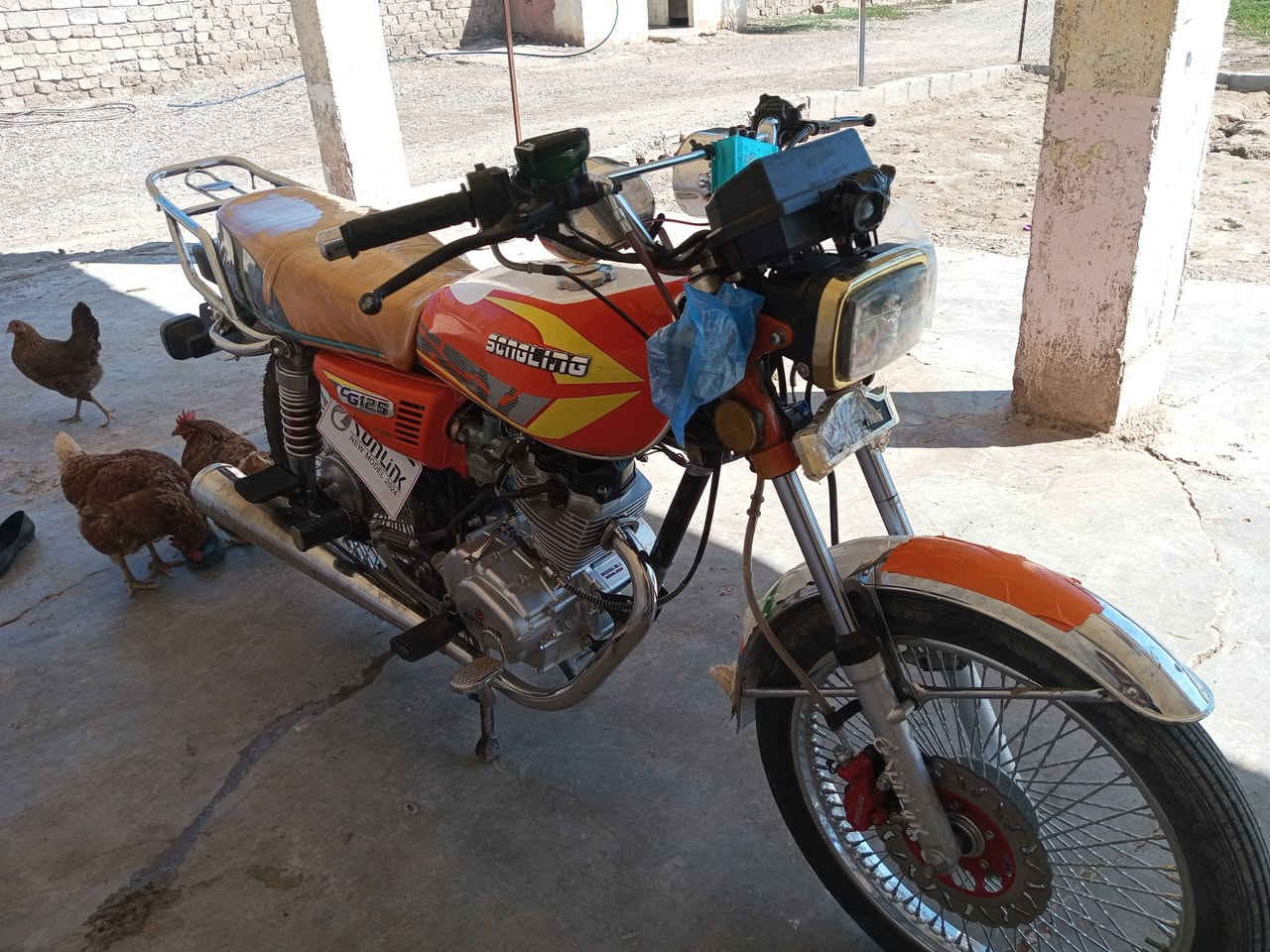 بعد السلام يوجد موطور اربعه كير موديل 2024
نضافه فولل
محرك كبس مامفتوح 
كهربايهت كلها شغاله
لاصرف ولا بخار شرط 

السعر خاص او اتصل ***********
