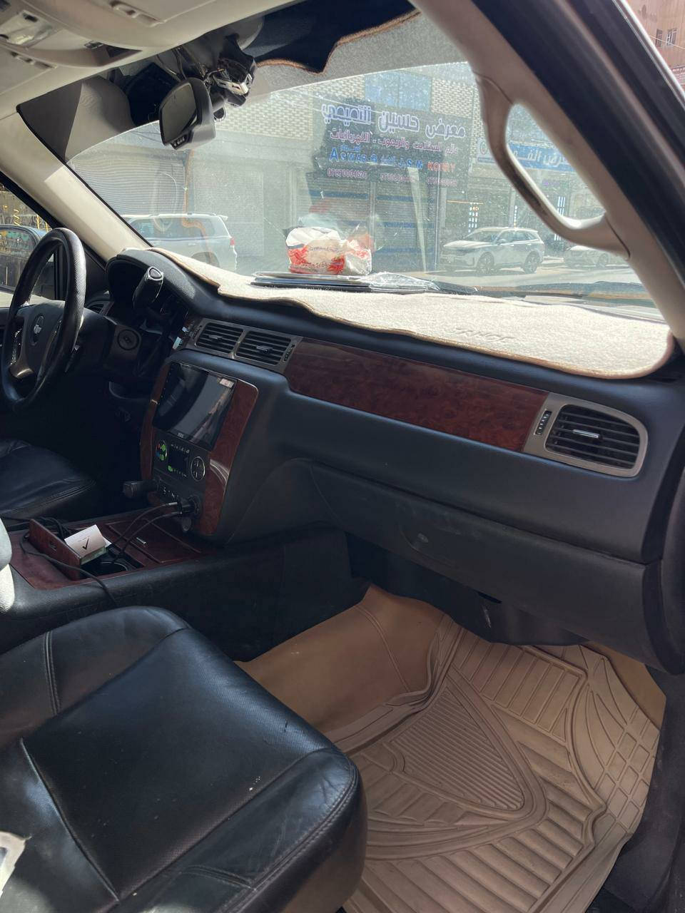 سلام عليكم تاهو كفاله ادوات فول موصفات LTZ جاهزه من كلشي مابيه اي نقص 
مكان ناصريه مركز 
***********
