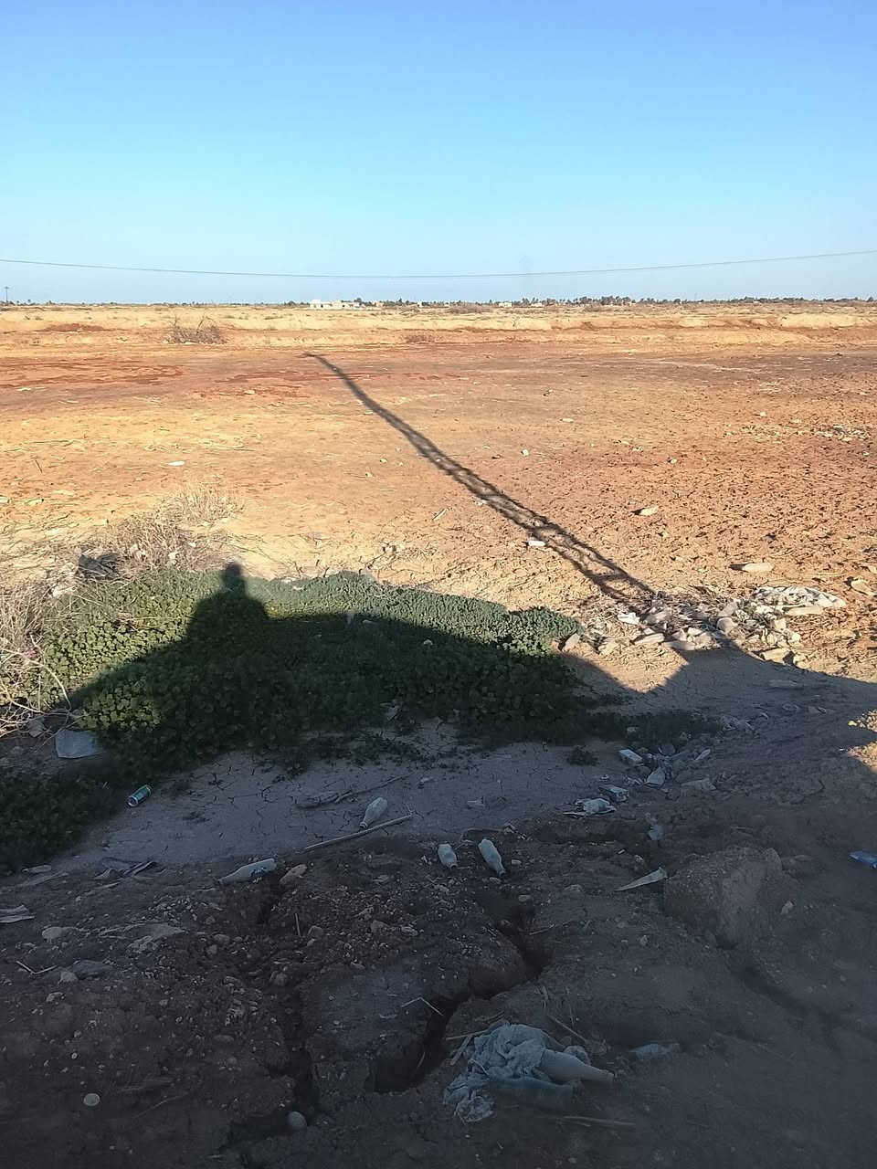 قطعه ارض للبيع طابو زراعي تقع على الشارع العام حله ديوانيه مباشره طريق ياحسين مساحه 2000متر بجهه المواكب منطقه الجذع للاتصال أو الاستفسار ***********
