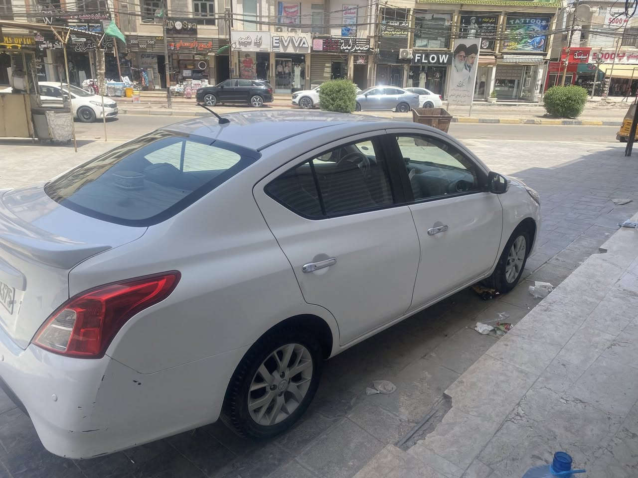 نيسان سني مصري 2024بيها باب الخلف سايق مبدل وبيها بارد بجاملغ اليسرة السعر 110وبيها مجال 
اتصال ***********

