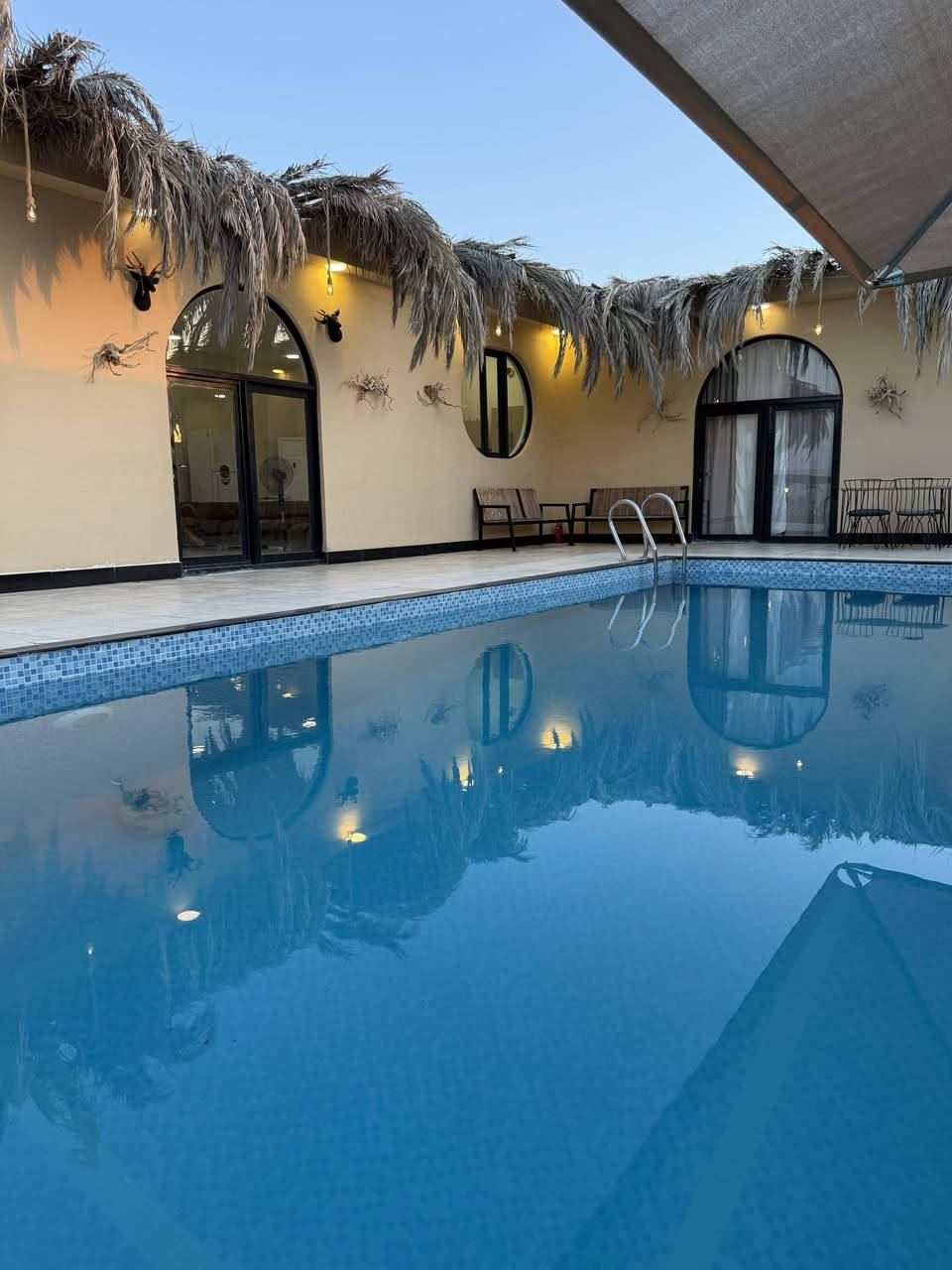 اهلاً وسهلاً بكم في مزرعة موناكو🌴
الايجار اليوم بنضام الشفتات 

🔴 مسبح كبير ومفلتر 🏊‍♂️🏊‍♂️
🔴مسبح خاص الأطفال 🏊‍♂️🏊‍♀️
🔴 تحتوي المزرعه على2 غرف  منام وصاله مكيفه كبيره ومطبخ مجهز بالكامل وحمامات غربي ⛺️
🔴إنترنيت 24ساعة🛜
🔴 باربكيو مخصص للشواء 🍖🍗
🔴مكان 🔴 صاله خاصه للالعاب البليارد 🔴 و الفيشة 🎱🎱
🔴حديقة واسعة 🏞️
🔴 حدائق ومساحات خضراء واسعه 🏞️🛤️
🔴 كراج  للسيارات 🚘🚙
🔴كهرباء 24 ساعة ⚡️
🔴 جلسات خارجيه 
🔴 كهرباء 24 ساعه 
🔴 اقامه حفلات اعياد الميلاد 🎂

🔴 للحجز والاستفسار يرجى مراسله الصفحه او الاتصال على الرقم او التواصل عبر الواتساب الخاص بالمزرعة ،للعلم المزرعة موجوده بتطبيق اجرلي ومكانها التاجي جسر ذراع دجلة ‏‪***********‬‏
