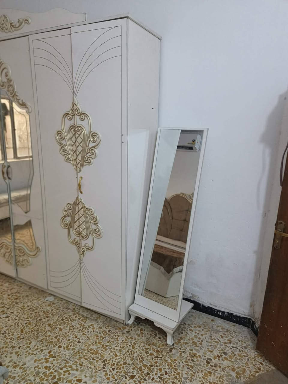 غرفة نوم للبيع سعر 300مكان جسر ديالى


**إذا كنت صاحب هذا الإعلان وتريد حذفه لأي سبب، رجاءا أرسل رسالة إلى الدعم الفني**