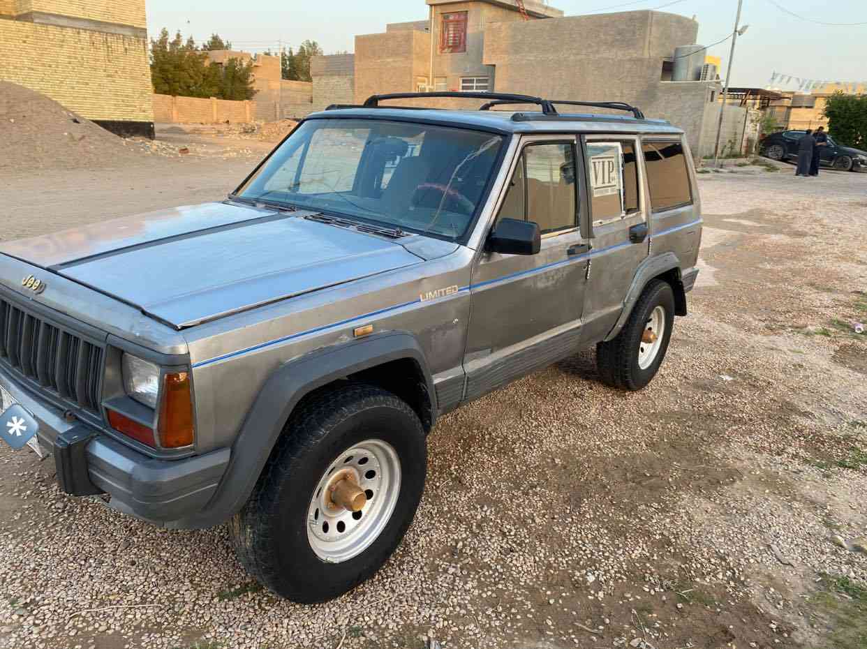جيب شيروكي موديل 1991
محرك وكير بلادي 6 سلندر رقم انبار الماني سنوية كارتونية نافذة 2019 سيارة بلادية عدا طخة بسيطة بالجاملغ الخلفي فقط مكانها فلوجة السعر 28$ وبيها مجال بسيط للاتصال ***********

