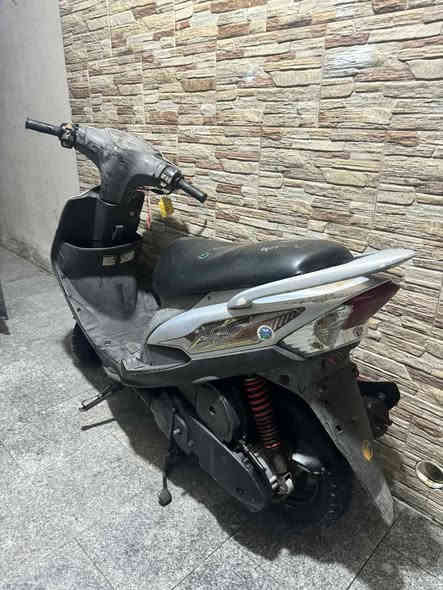 سلام عليكم ماكس عدله للبيع دراجه خير من الله مال رمبه للبيع سعر ٨٠٠ مكاني بغداد حي القاهره خابر وتدلل ***********
