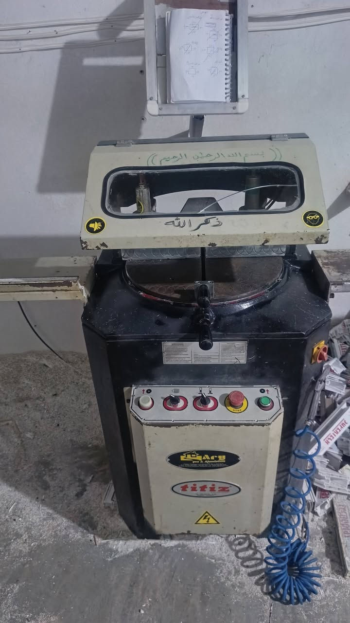 معمل بلاستك PVC نضيف شغال للبيع بسعر مناسب
المكان جنوب الموصل ***********
