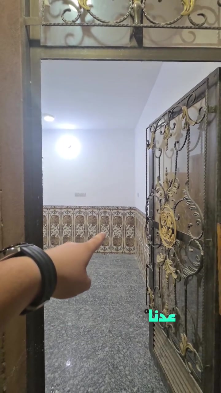 🏠 دار للإيجار  _  المنصور / حي المتنبي
🏙 طابقين أرضي وأول 
🏠 غرف نوم 4 + صالة + مطبخ + صحيات 2
📏 مساحتة 80 م٢
👨‍👩‍👦‍👦👩‍🎓🧑‍🎓 مناسب للعوائل والطلبة 
💰بــمليون ونص / 1,500,000
✨️ بي مجال بسيط
📞 للأستفسار : ***********
