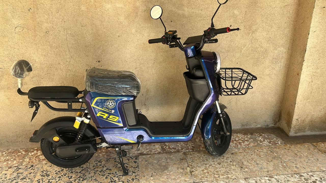 سلام عليكم دراجه شحن نوعيه R9 للبيع الدراجه فجئه وكفت للبيع السعر 450 مكان بصره ابو الخصيب التواصل واتساب فقط ***********
